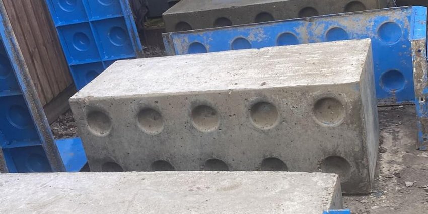 Interlocking-Concrete-Blocks-3-min