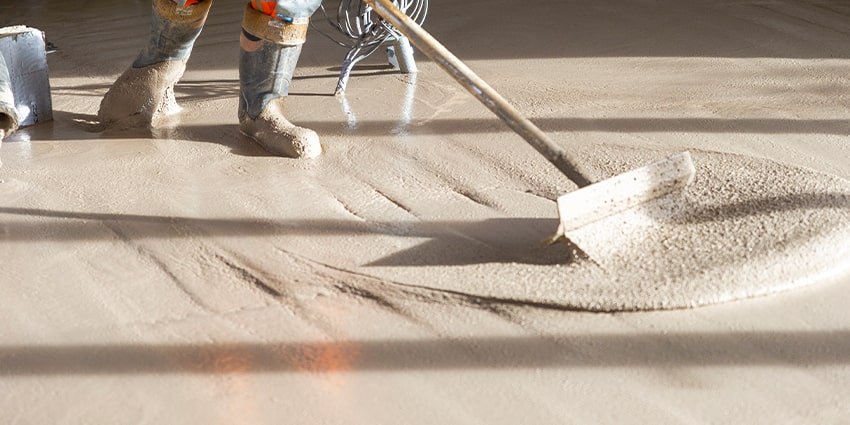 common-mistakes-to-avoid-when-installing-liquid-screed-min