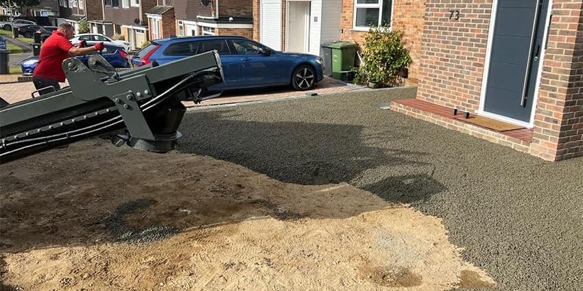 permeable-concrete-vs-traditional-concrete-min